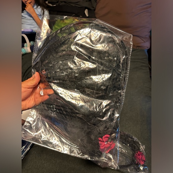 Gothic Devil Costume - Picture 3 of 4